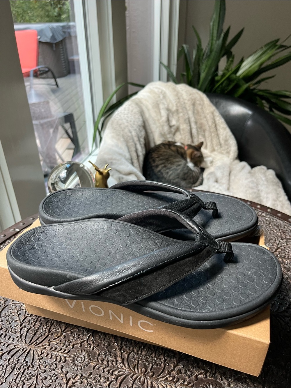 VIONIC SHORE BLACK SUEDE SANDALS 8 - Picture 5 of 8